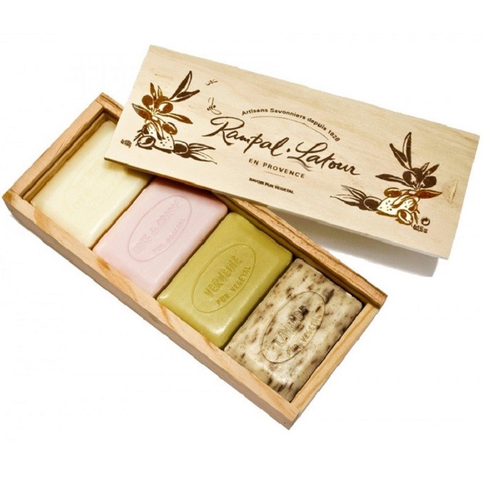 Cadou 4 sapunuri naturale in cutie din lemn 400g Rampal Latour
